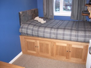 harrys room 005